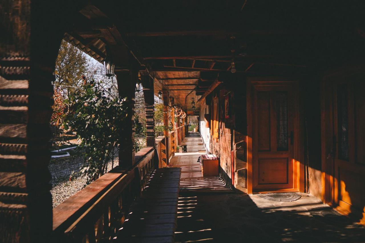 La Romaneasa Săpînţa Exteriér fotografie